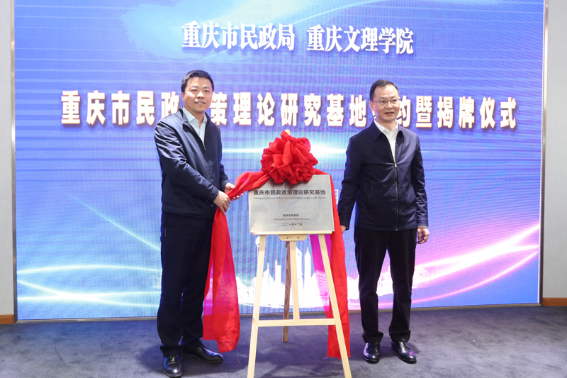 UZnk_1654655426435026043.jpg 4.jpg