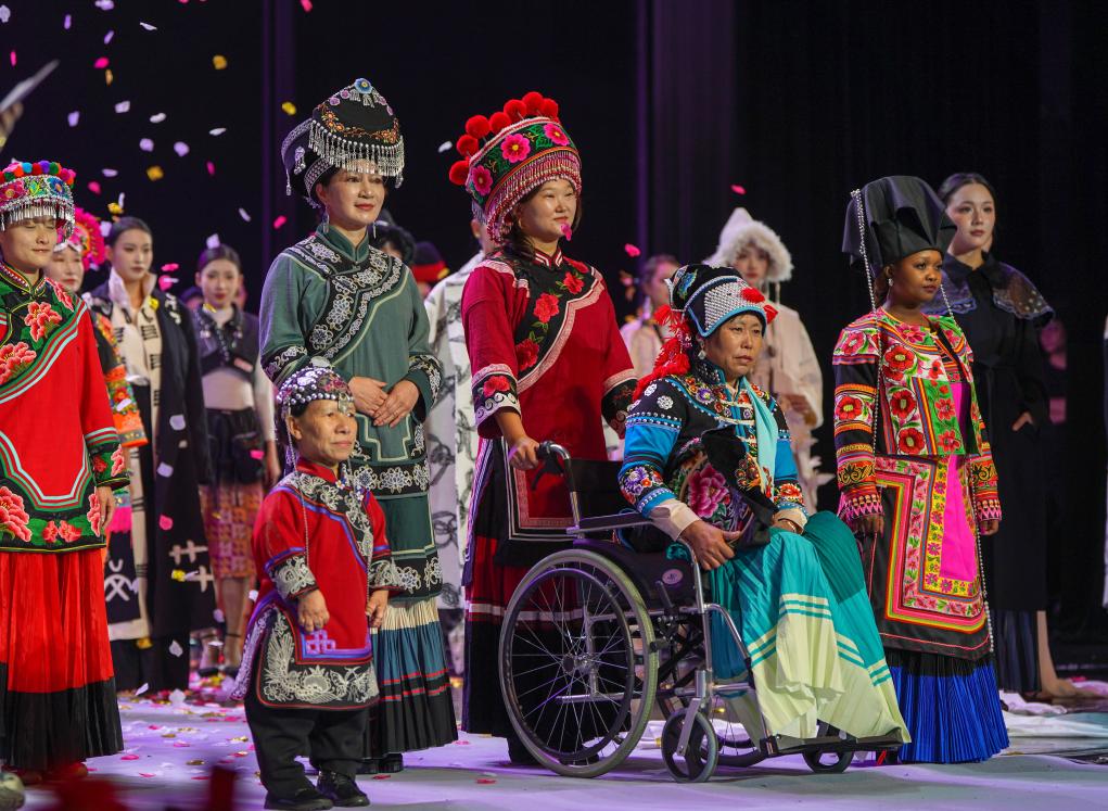 JaIo_1761813267564046614.jpg 4.jpg